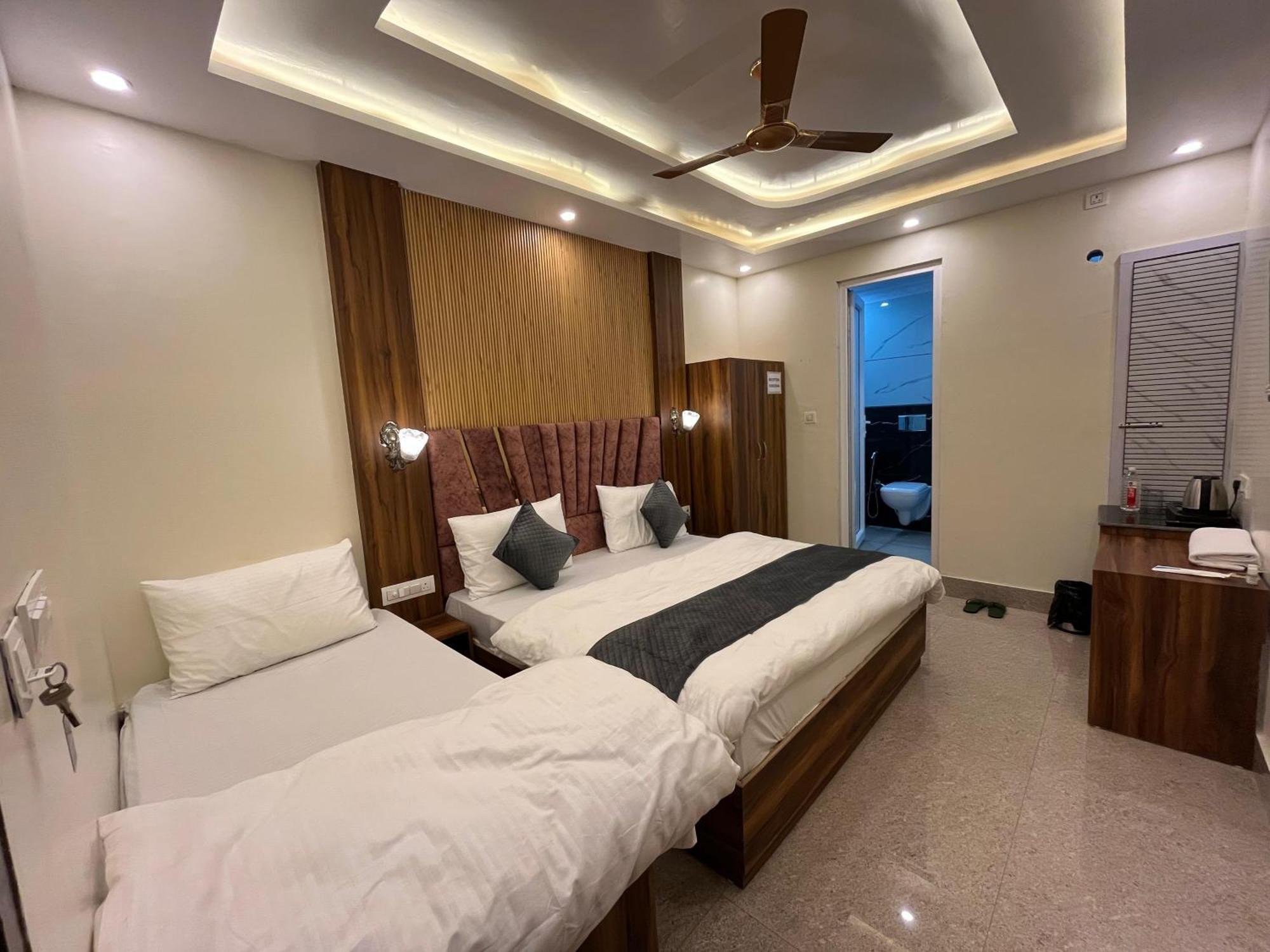 Hotel Grand Safari Kotdwāra Εξωτερικό φωτογραφία
