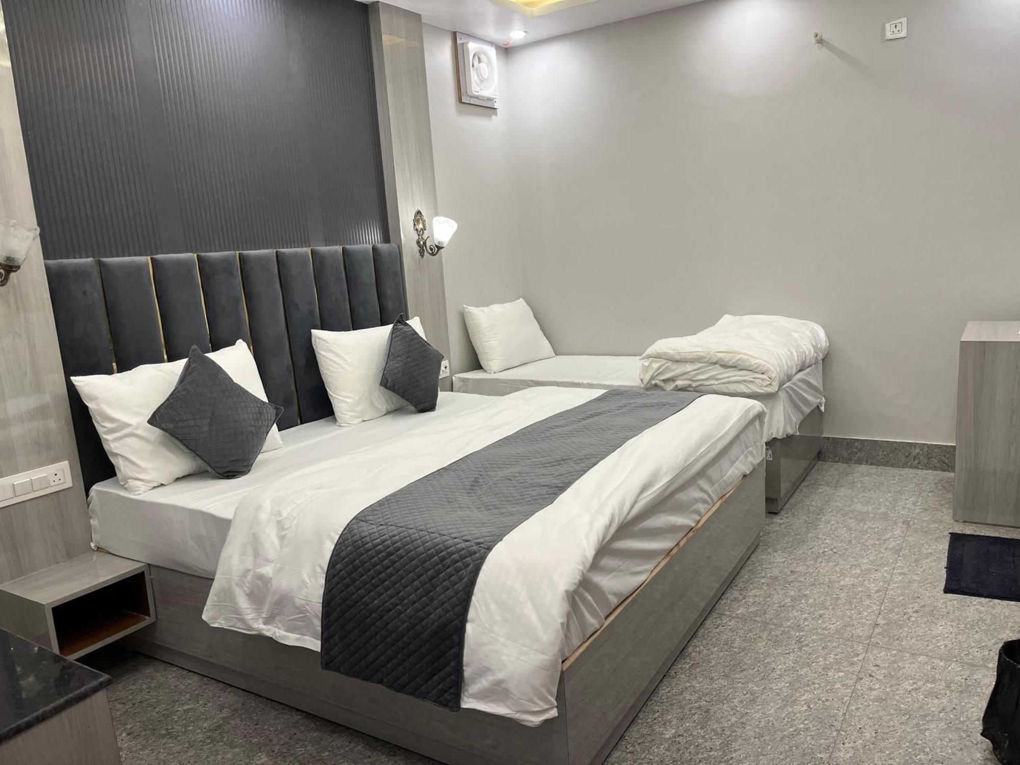 Hotel Grand Safari Kotdwāra Εξωτερικό φωτογραφία